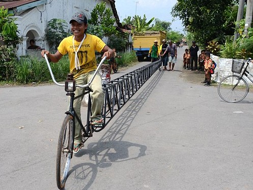 Xe đạp dài 13 mét