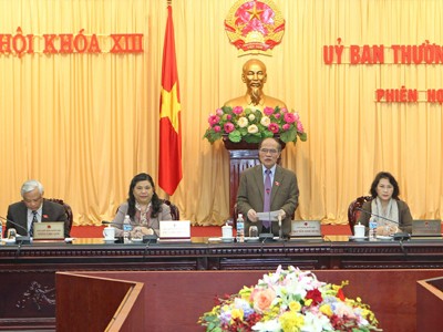 Chủ tịch Quốc hội Nguyễn Sinh Hùng chủ trì và phát biểu khai mạc Phiên họp thứ 13 của Ủy ban Thường vụ Quốc hội khóa XIII Ảnh: TTXVN