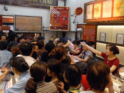 Loạn giá vàng
