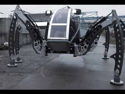 Mantis – robot người lái 2 tấn