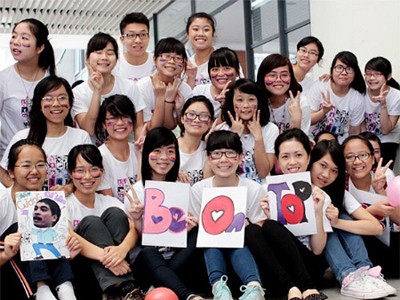 Giúp học sinh ôn thi vật lý bằng rap