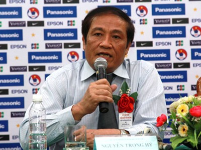 Chủ tịch VFF: Một bàn tay che cả bầu trời?