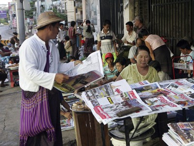 Myanmar cho phép báo chí tư nhân hoạt động