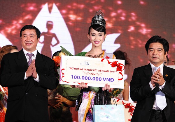 Khởi động Nữ hoàng trang sức Việt Nam lần 6