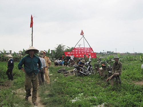 Chính quyền, công an có mặt lúc côn đồ đánh dân Tiên Lãng?