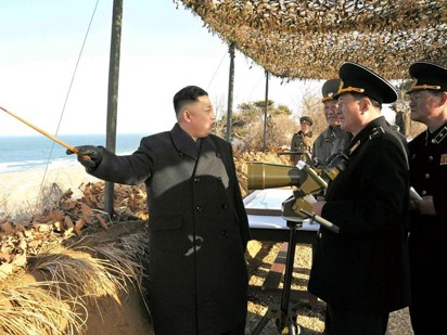 Ai đứng sau sự 'rắn mặt' của ông Kim Jong-Un?