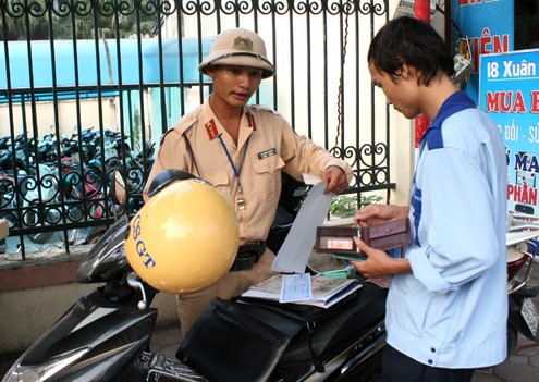 Vi phạm giao thông nộp phạt qua ATM