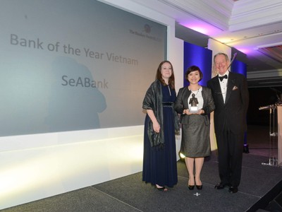 SeAbank nhận giải thưởng quốc tế “BANK OF THE YEAR VIETNAM 2013”