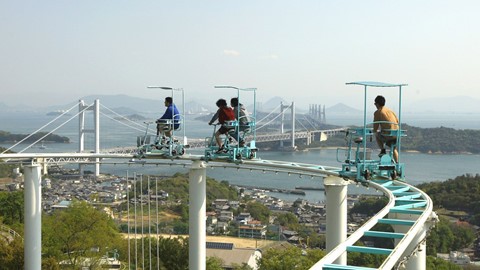 'Toát mồ hôi' với trải nghiệm đạp xe trên không ở Nhật Bản