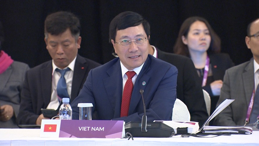 Phó Thủ tướng, Bộ trưởng Ngoại giao Phạm Bình Minh tại hội nghị. (Ảnh: BNG)