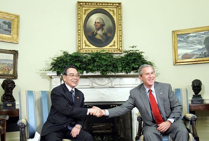 Nguyên Thủ tướng Phan Văn Khải trong chuyến thăm Mỹ năm 2005. (Ảnh: PV)