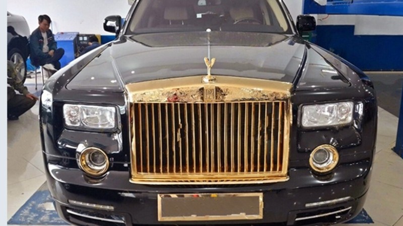 Mô hình xe ô tô Rolls Royce Phantom Gold 124 XLG  banmohinhtinhcom