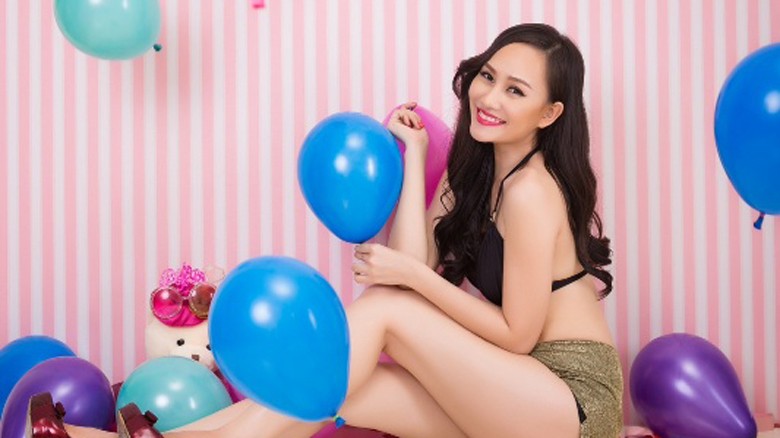 Á hậu hoàn cầu Kim Duyên nhí nhảnh với bikini 