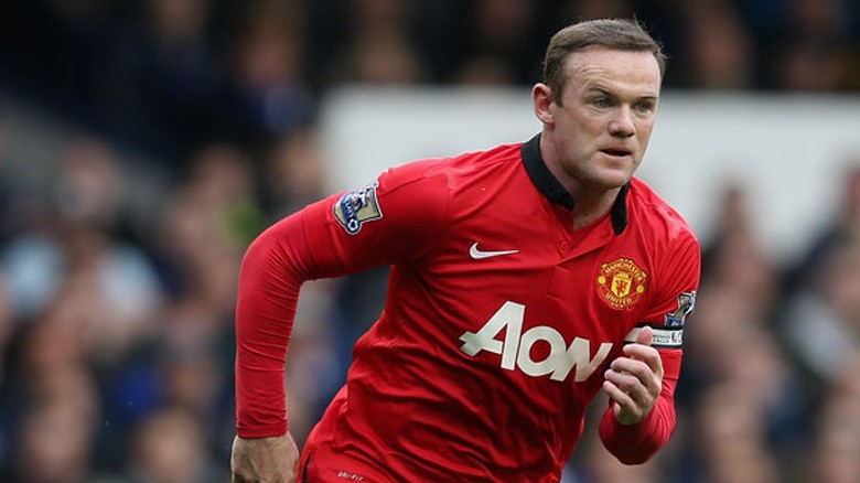 Rooney sẽ đeo băng thủ quân M.U ở giải tới