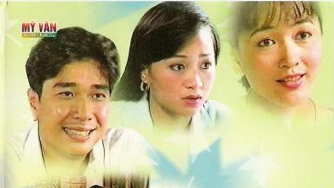 Diễn viên Linh Huệ trong vai Hậu sida (ở giữa).