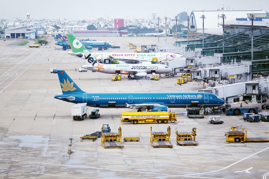 Quá tải ở Sân bay Tân Sơn Nhất, vì đâu nên nỗi? 