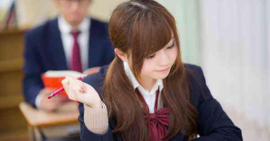 Học sinh Nhật Bản phải chứng minh màu tóc của mình nâu tự nhiên, nếu không sẽ phải nhuộm đen trở lại để đáp ứng yêu cầu "đồng phục tóc đen" của nhà trường (Ảnh: Japan Today).