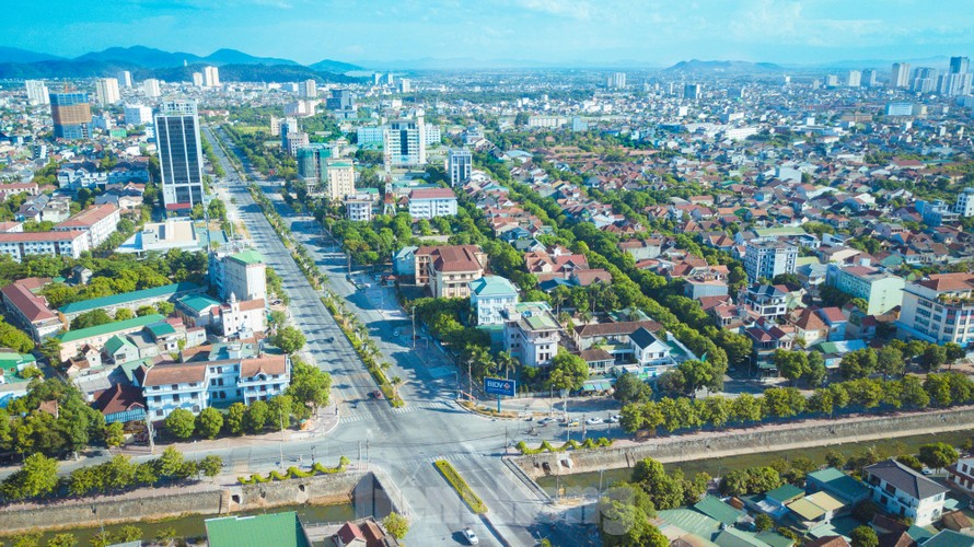 Nguy cơ bùng phát trở lại ổ dịch COVID-19 ở chợ đầu mối lớn nhất Bắc Trung Bộ