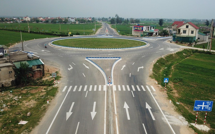 Nhiều 'điểm đen' giao thông trên con đường hơn 500 tỷ ở Hà Tĩnh 