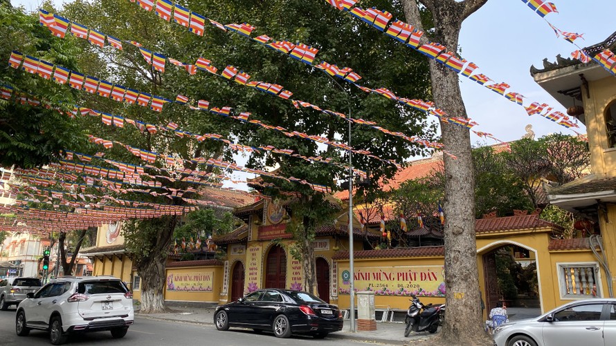 Không đoàn xe rước, không lễ đài, Giáo hội hướng dẫn tổ chức Phật đản gọn nhẹ đúng tinh thần giãn cách. Ảnh: Nguyên Khánh
