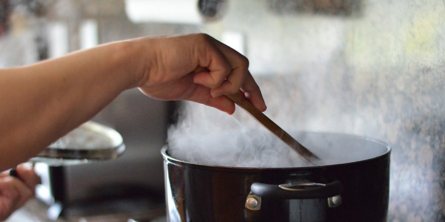 4 sai lầm nấu nướng ảnh hưởng tới sức khỏe
