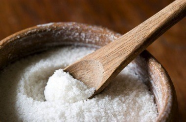  11 bài thuốc chữa bệnh từ muối ăn 