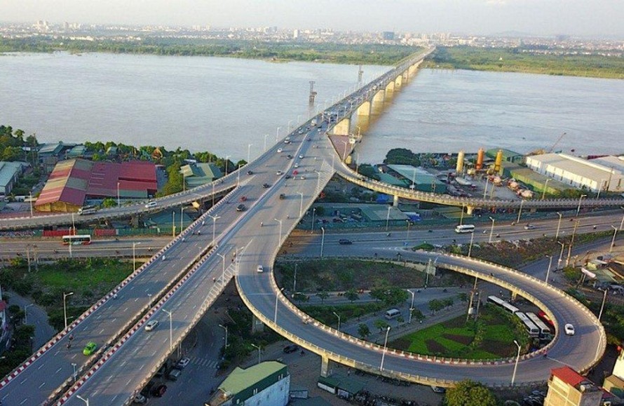 Cầu Vĩnh Tuy giai đoạn 2 là một trong những dự án trọng điểm của thành phố đang triển khai. Ảnh minh họa