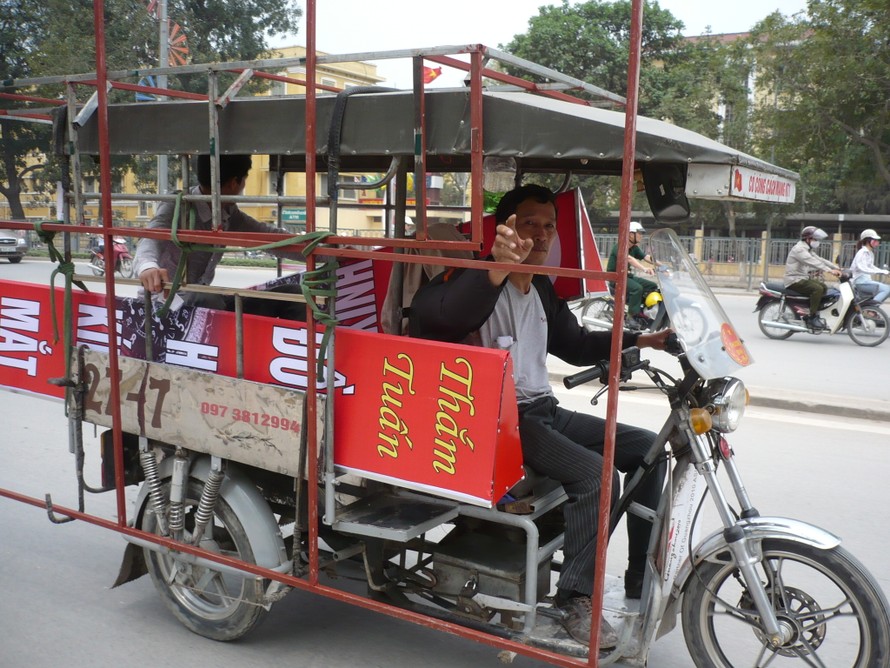  Do không giấy tờ, chở hàng nguy hiểm nên Hà Nội sẽ cấm xe ba bánh tự dóng từ 6/2018