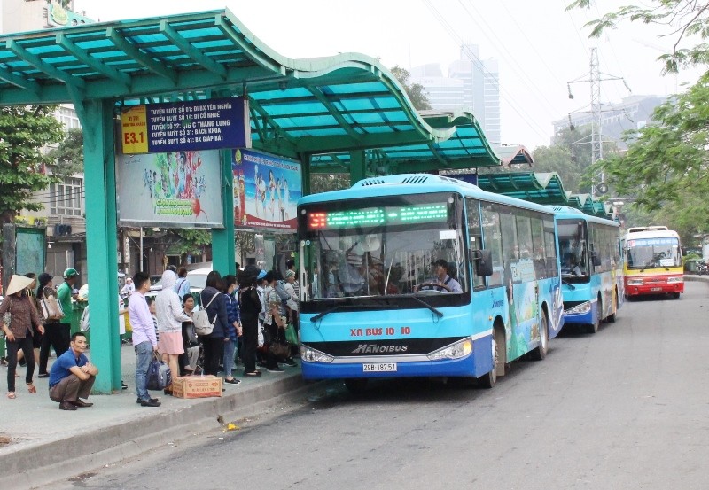 Trong năm nay Sở GTVT Hà Nội sẽ mở mới 30 tuyến buýt có trợ giá. 