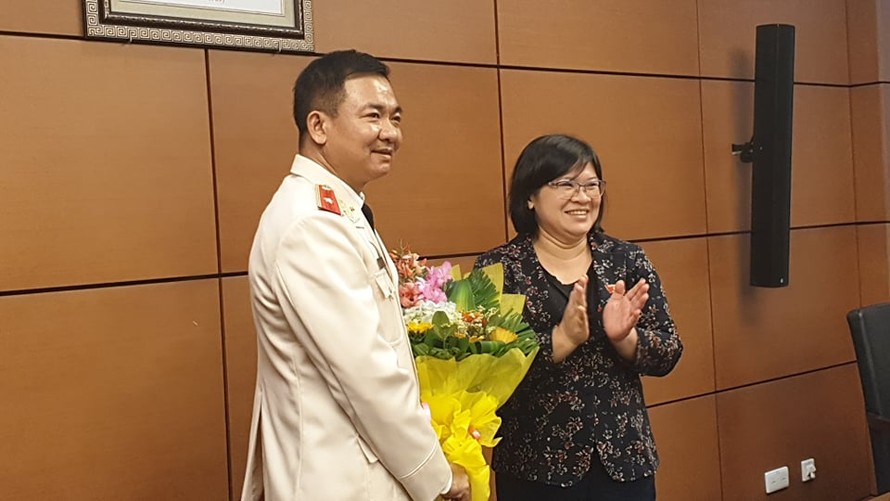 Đoàn ĐBQH Thành phố Hồ Chí Minh chúc mừng ông Nguyễn Minh Đức