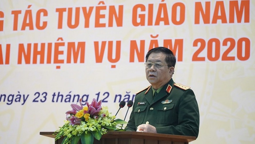 Thượng tướng Nguyễn Trọng Nghĩa, Phó Chủ nhiệm Tổng cục Chính trị Quân đội Nhân dân Việt Nam.
