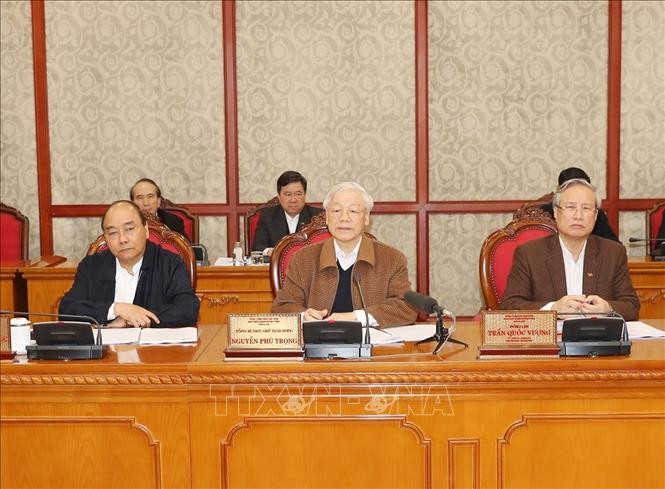 Tổng Bí thư, Chủ tịch nước Nguyễn Phú Trọng chủ trì cuộc họp của Bộ Chính trị về phòng chống dịch COVID-19