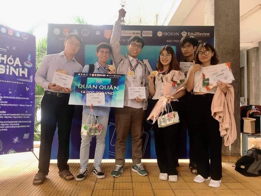 Sinh viên khoa Y (ĐHQG TP. HCM) giành giải Nhất cuộc thi "Hóa Sinh Championship" 