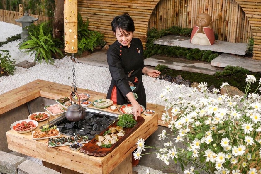 Nghệ nhân trẻ Nguyễn Thị Thanh Hiền: Cho gỗ, lũa sống thêm một cuộc đời 