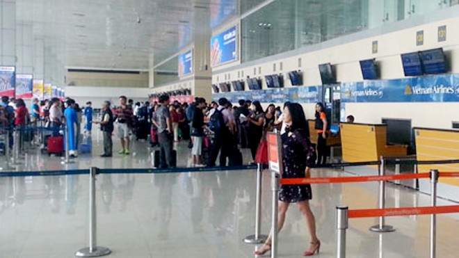 Sảnh E nhà ga T1 hiện tại. Năm 2015, khi nhà ga T2 được đưa vào khai thác, Vietnam Airlines sẽ triển khai dịch vụ hàng không 4 sao 