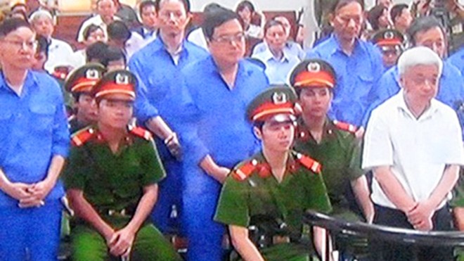 Nguyễn Đức Kiên cùng các bị cáo liên quan tại phiên tòa sơ thẩm 