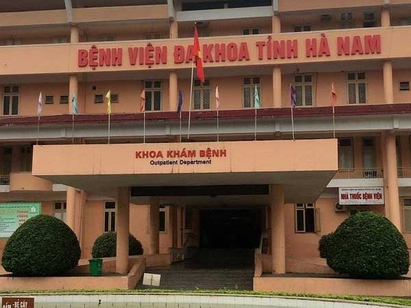 5 bác sĩ, nhân viên y tế ở Hà Nam bị bắt