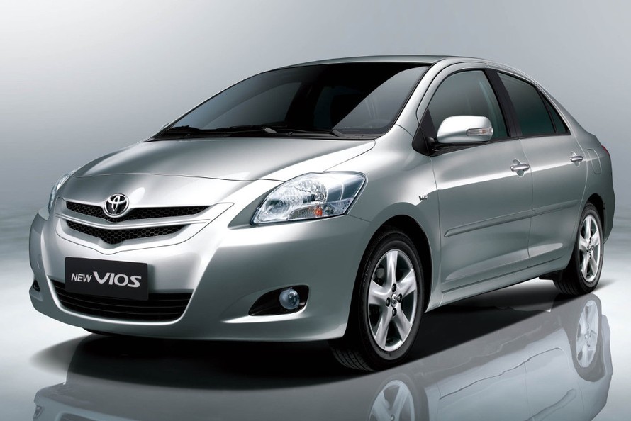 Toyota tăng số lượng triệu hồi Vios và Corolla Altis ở Việt Nam