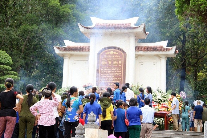 Hàng nghìn lượt người về với Đồng Lộc trong những ngày gần đây