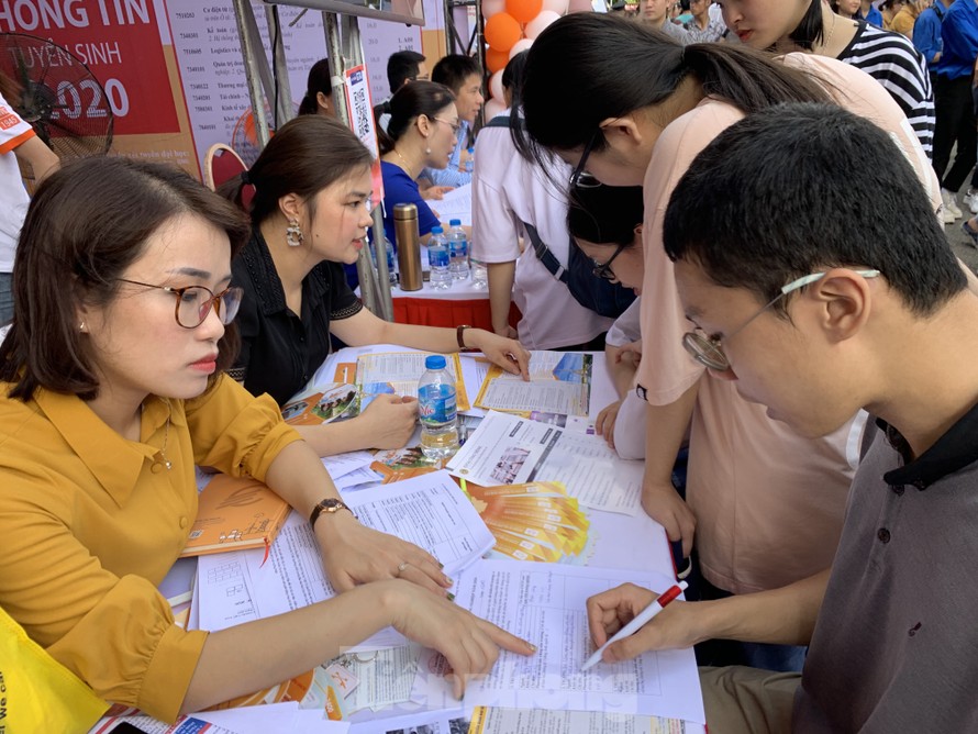 Nhiều ĐH tăng chỉ tiêu tuyển sinh, chất lượng đào tạo có đảm bảo?