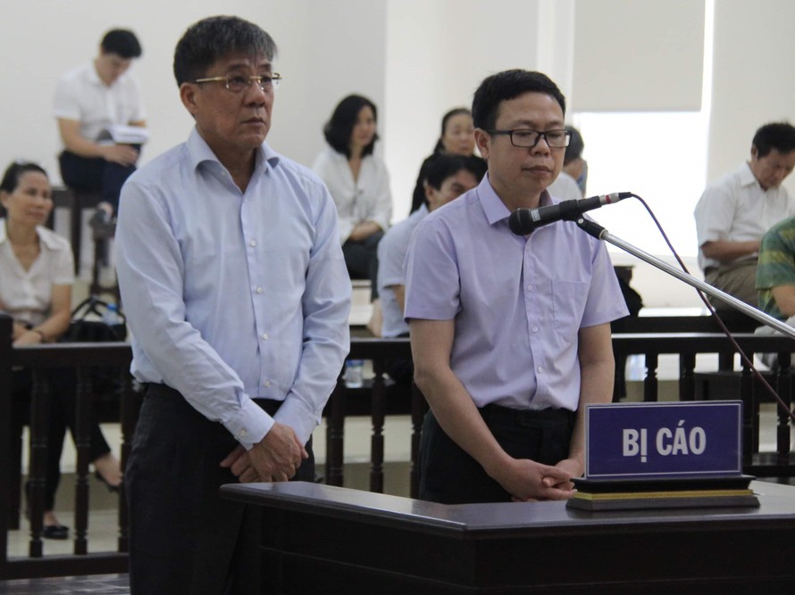 Các bị cáo Đỗ Văn Khạnh và Nguyễn Tuấn Hùng.