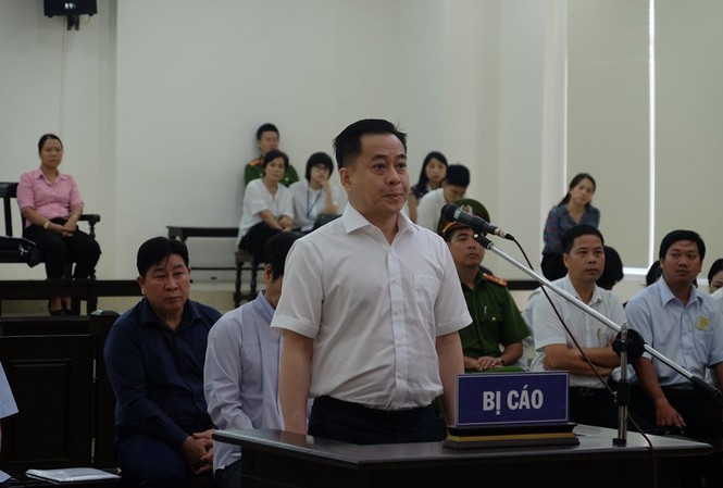 Bị cáo Phan Văn Anh Vũ trình bày tại TAND Cấp cao tại Hà Nội.