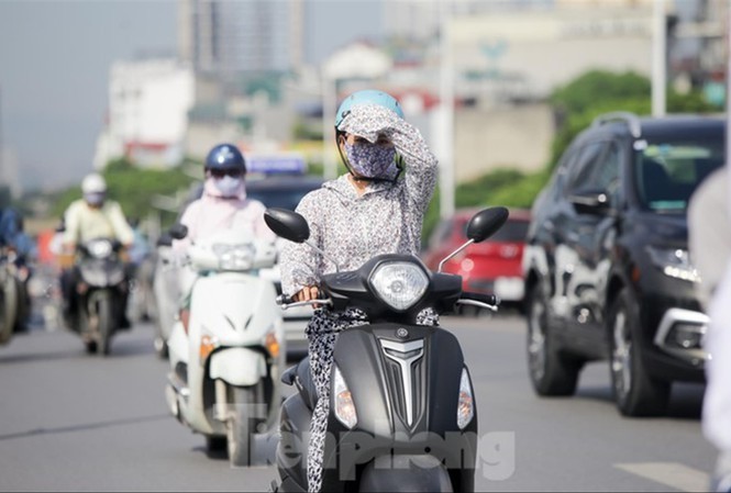 Tháng 7 và tháng 8 còn nhiều ngày nắng nóng ở miền Bắc và miền Trung. Ảnh minh họa.