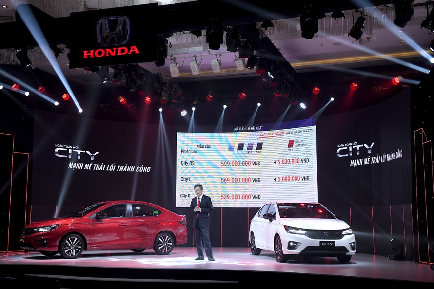 Honda City thế hệ thứ 5 vừa ra mắt tịa Việt Nam với 3 phiên bản cùng mức giá 529 – 599 triệu đồng. 