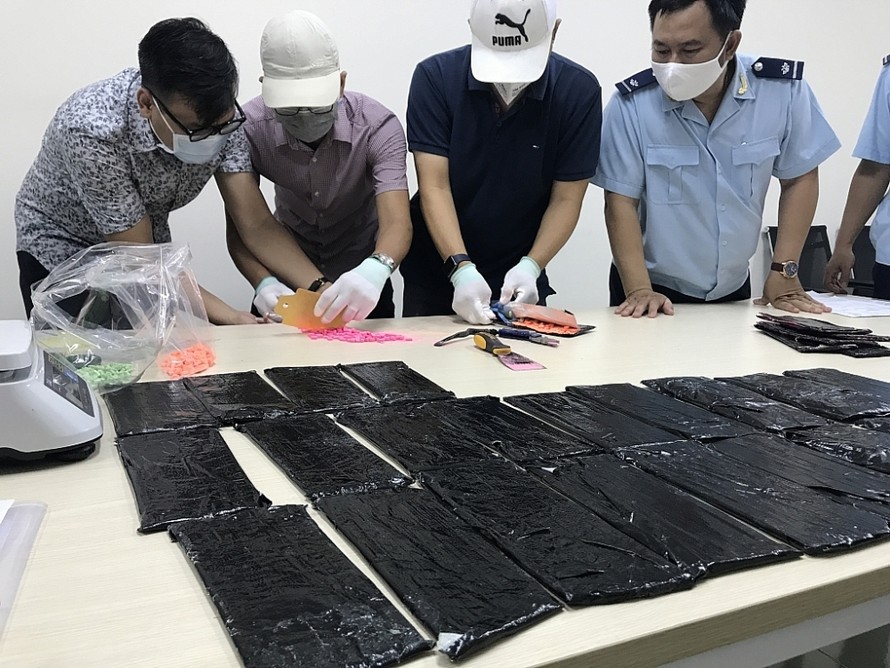 Tang vật ma túy giấu trong trong bưu phẩm, bưu kiện do Hải quan TPHCM bắt giữ đầu năm 2021