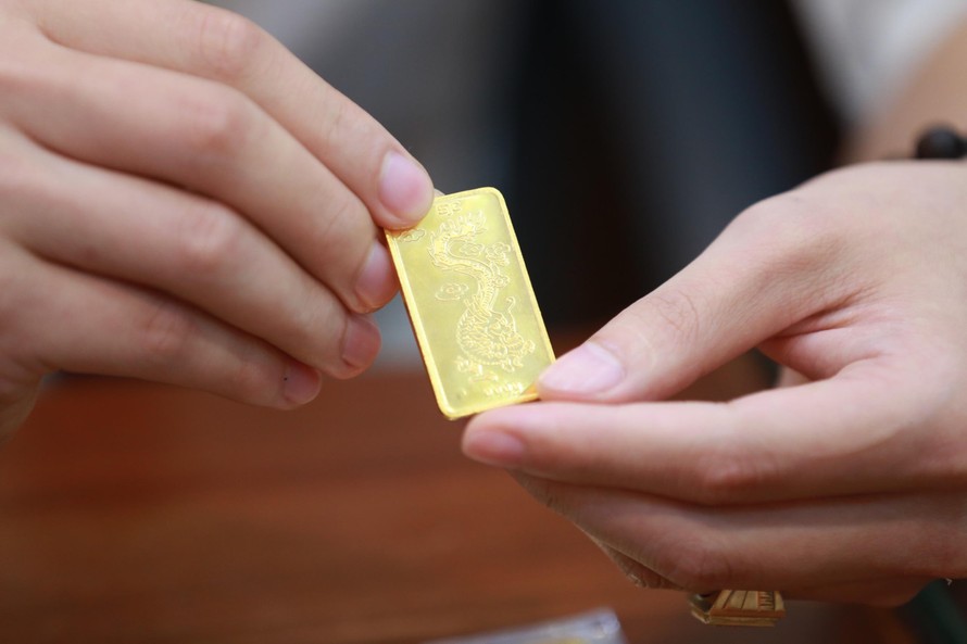 Giá vàng đồng loạt tăng trong tuần qua, phổ biến tăng 300.000 - 350.000 đồng/ lượng (Ảnh: Như Ý)