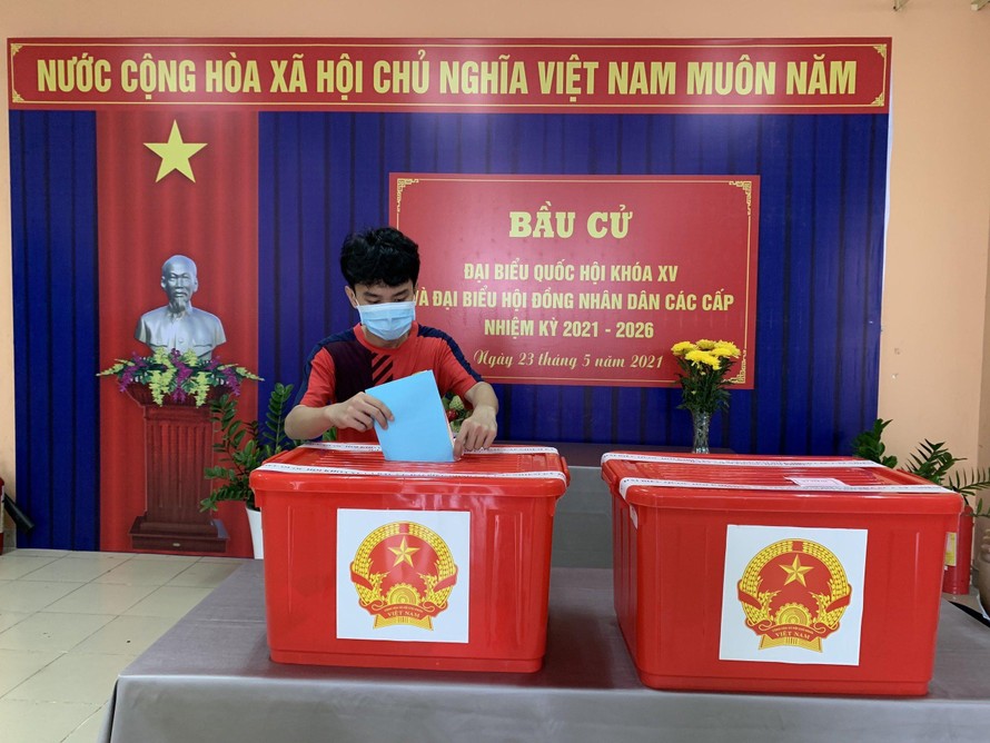 Cử tri sinh viên mong đại biểu trúng cử mang hết tâm sức phục vụ đất nước