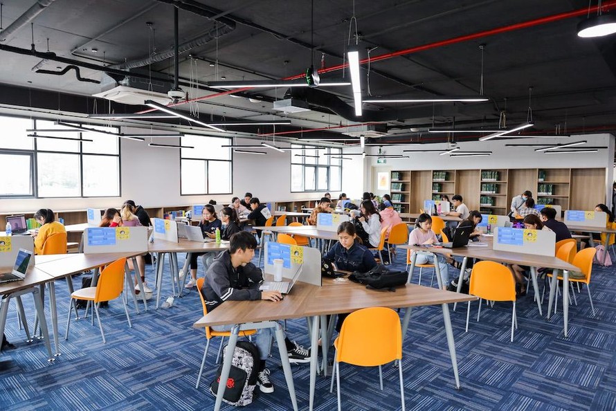 Trường đại học sẻ chia gánh nặng học phí với sinh viên trong mùa dịch COVID-19