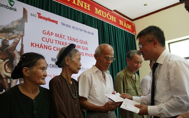 Tặng 125 triệu đồng cho cựu TNXP Lạng Sơn