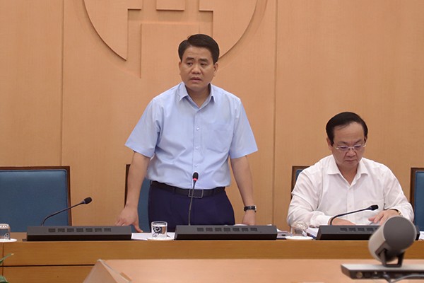 Chủ tịch UBND thành phố Hà Nội Nguyễn Đức Chung kết luận buổi làm việc. 